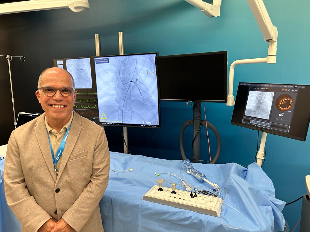 Tecnologia Cardiologista Dr. Gilberto Nunes | Porto Alegre dr gilberto no treinamento OCT em sao paulo